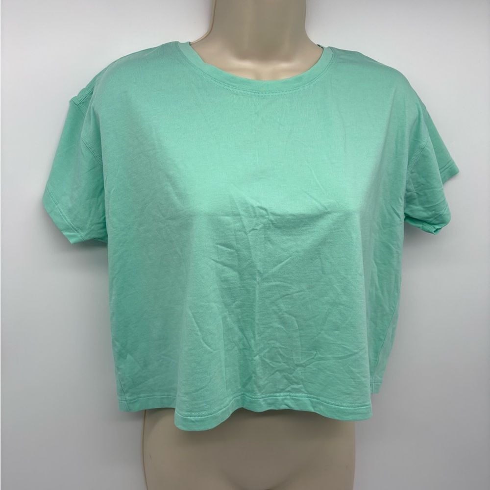 Lululemon Cropped Tee - Picture 6 of 9